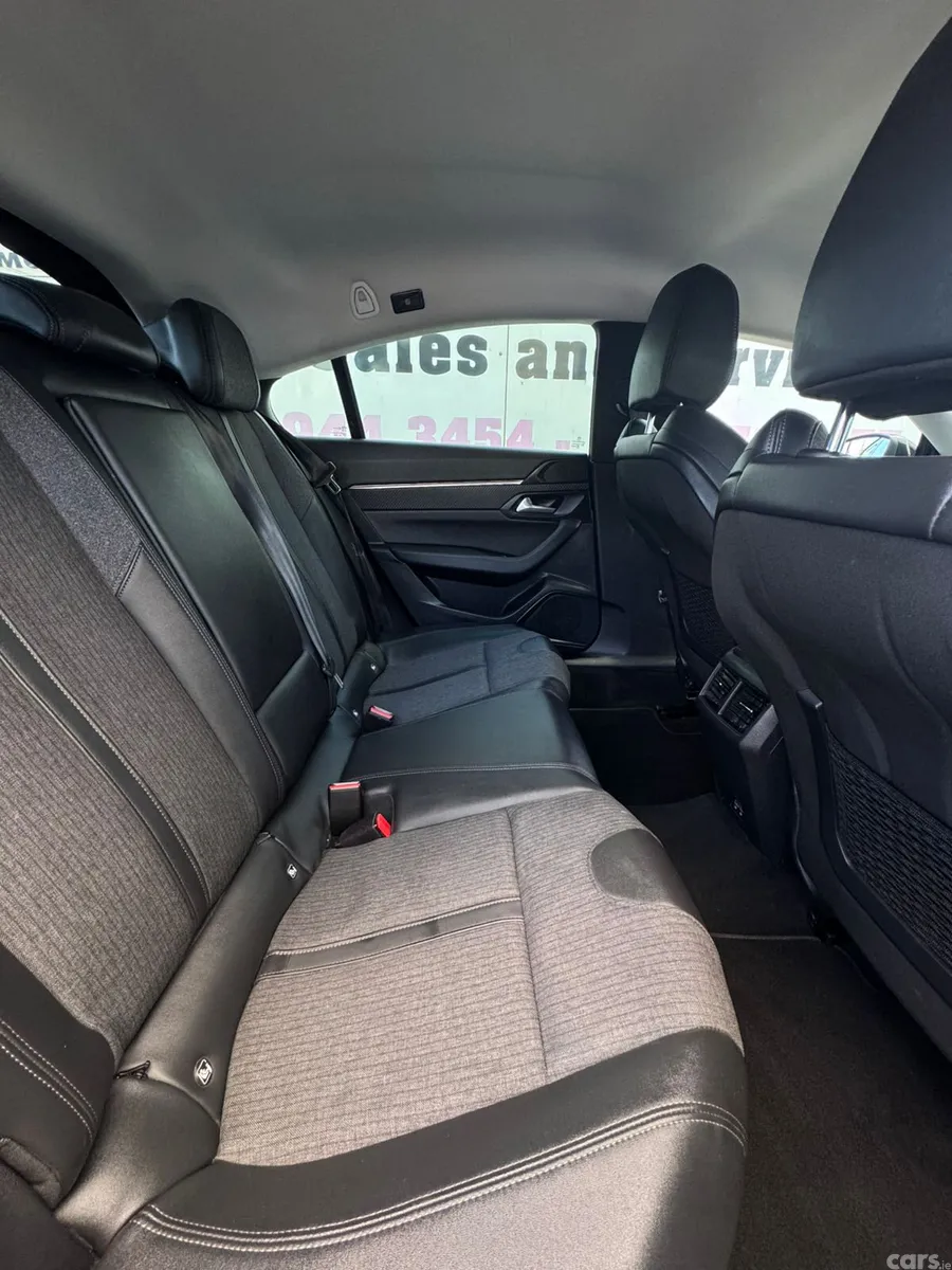 Peugeot 508 Hatchback, Petrol Plug-in Hybrid, 2022, Grey