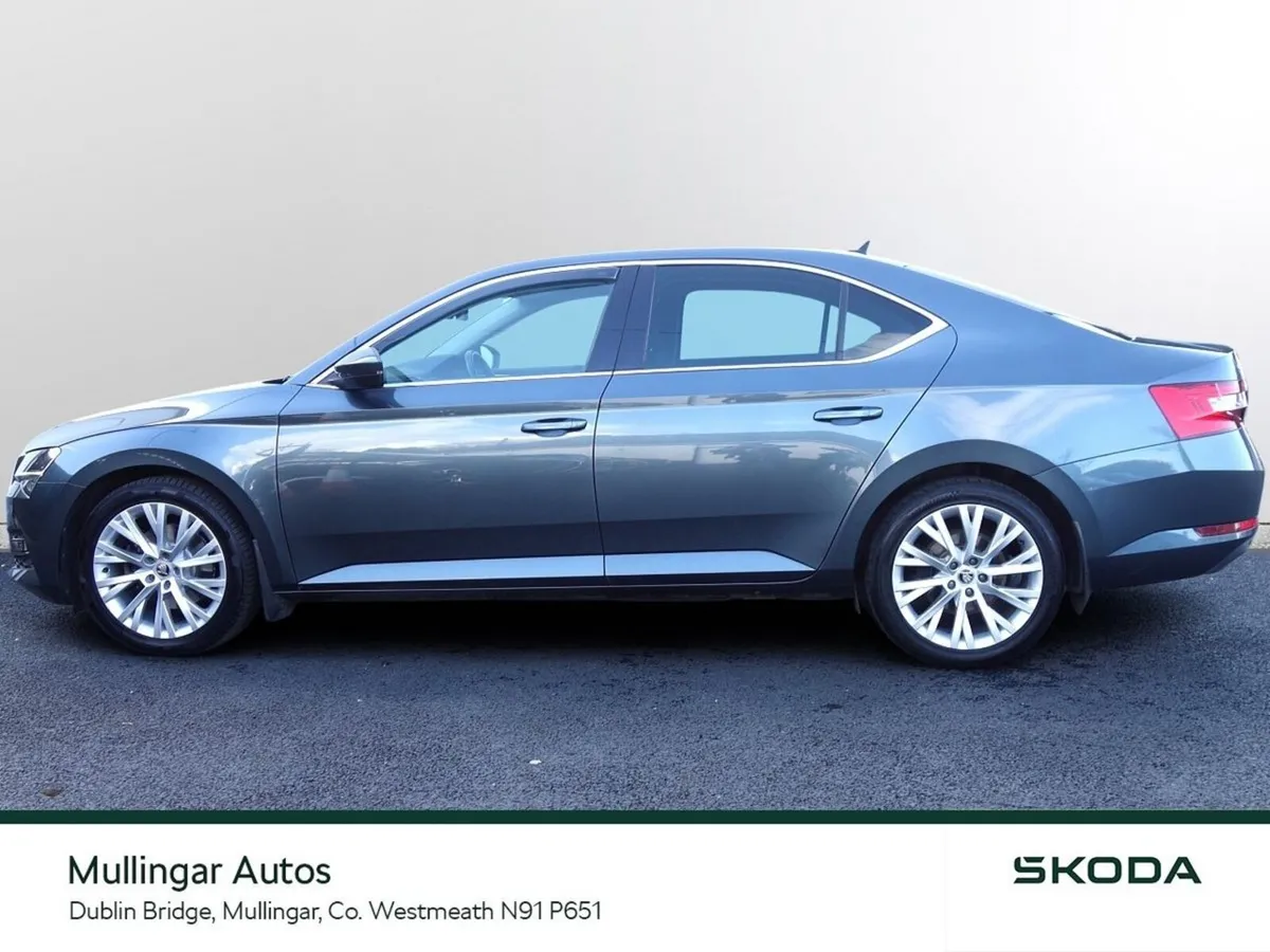 Skoda Superb Saloon, Diesel, 2022, Grey
