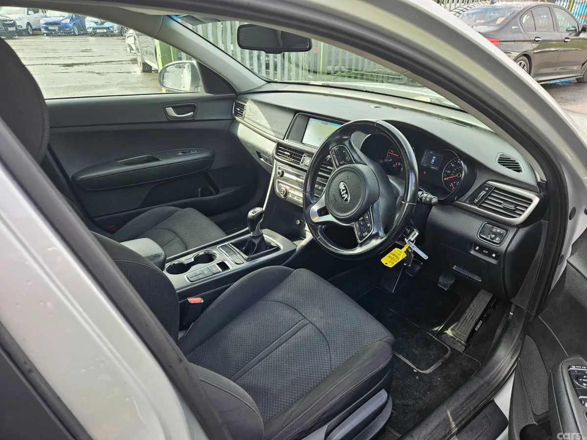 Kia Optima Saloon, Diesel, 2016, Silver