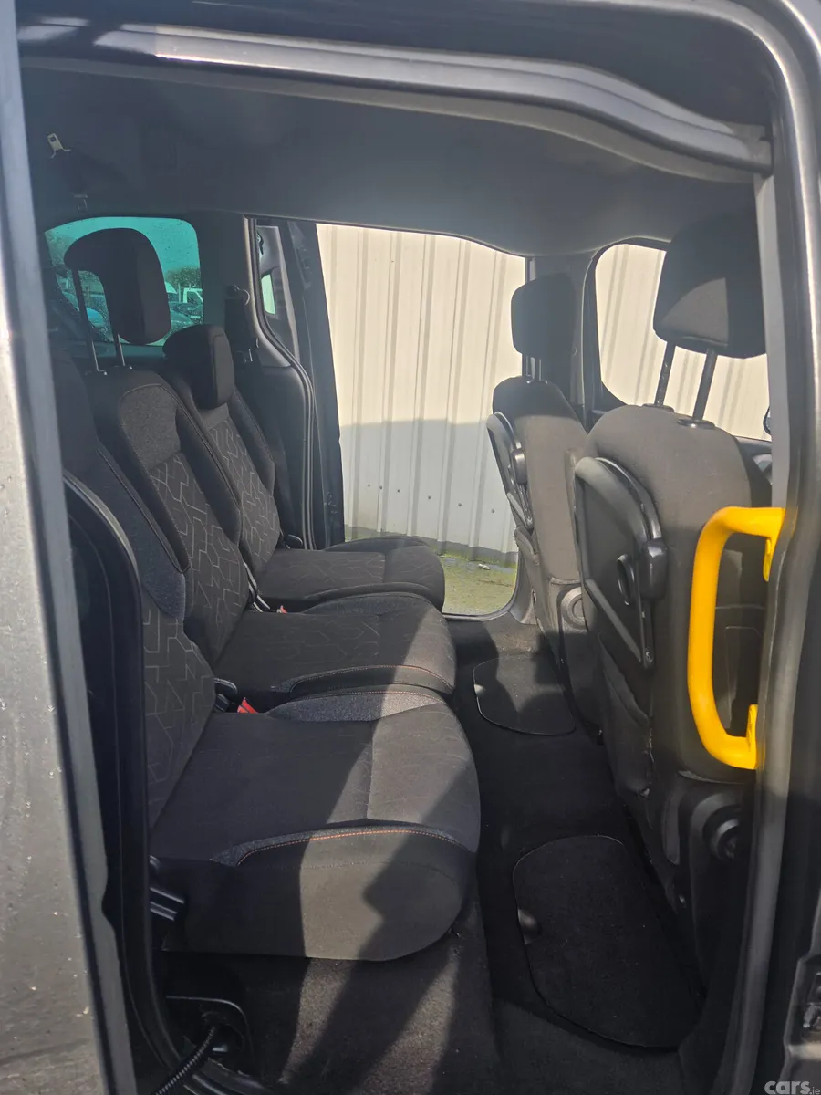 Peugeot Partner Tepee Estate, Diesel, 2018, Grey