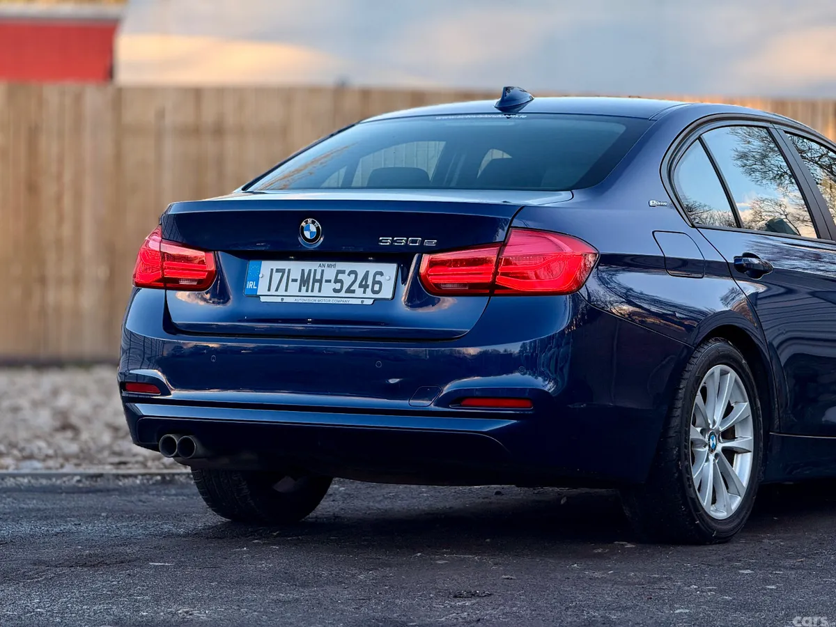 BMW 3-Series Saloon, Petrol Plug-in Hybrid, 2017, Blue