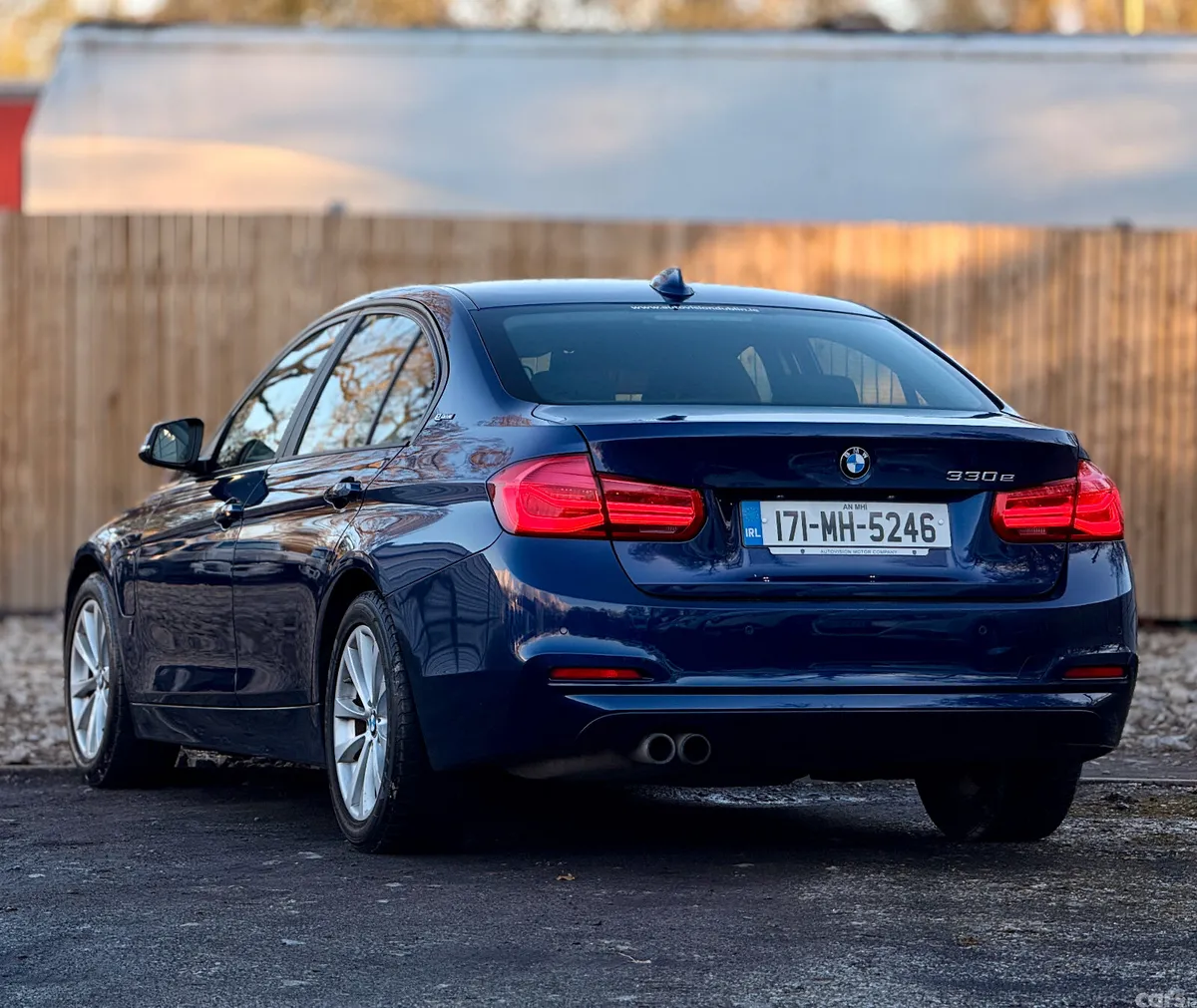 BMW 3-Series Saloon, Petrol Plug-in Hybrid, 2017, Blue