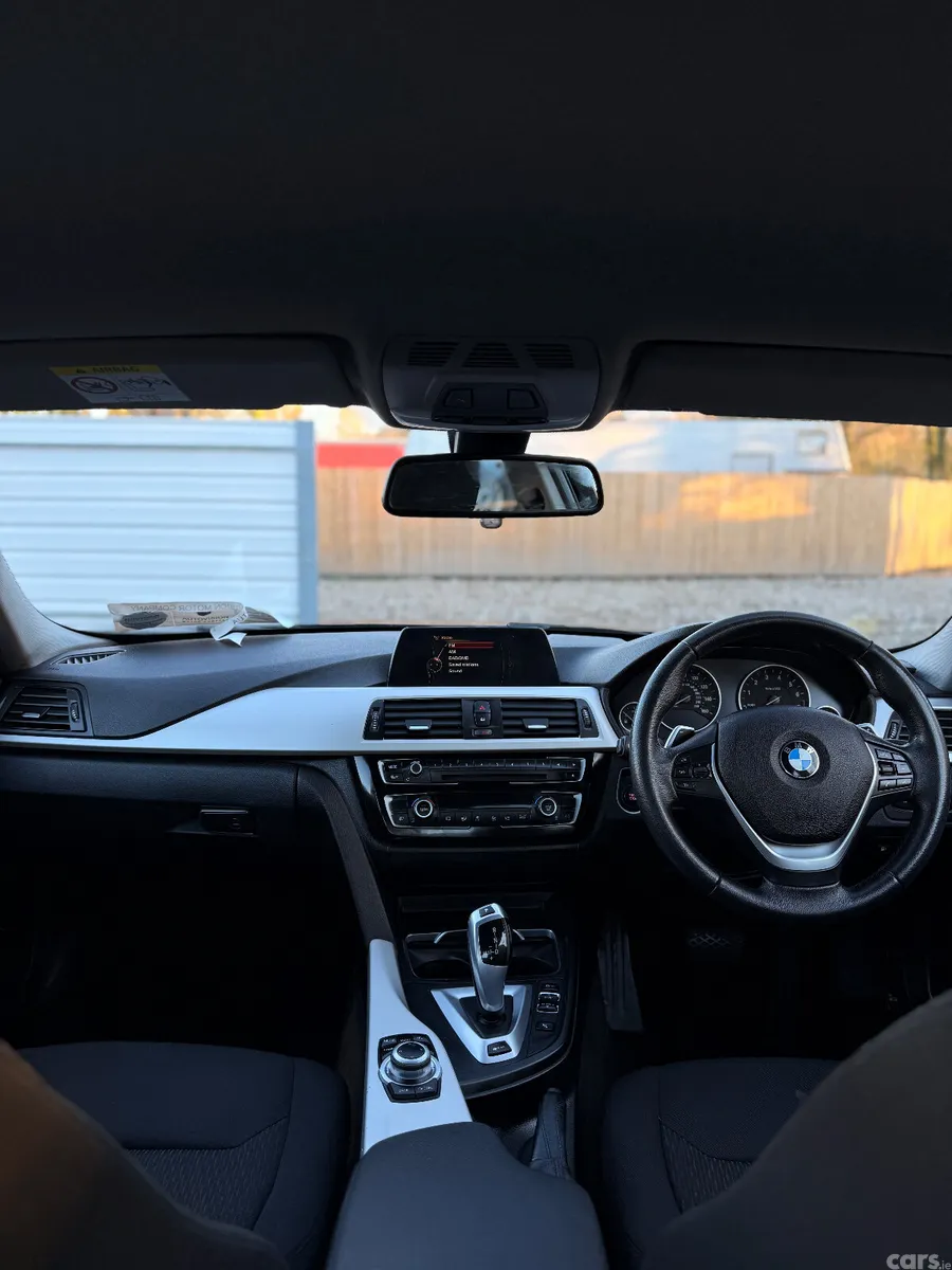 BMW 3-Series Saloon, Petrol Plug-in Hybrid, 2017, Blue