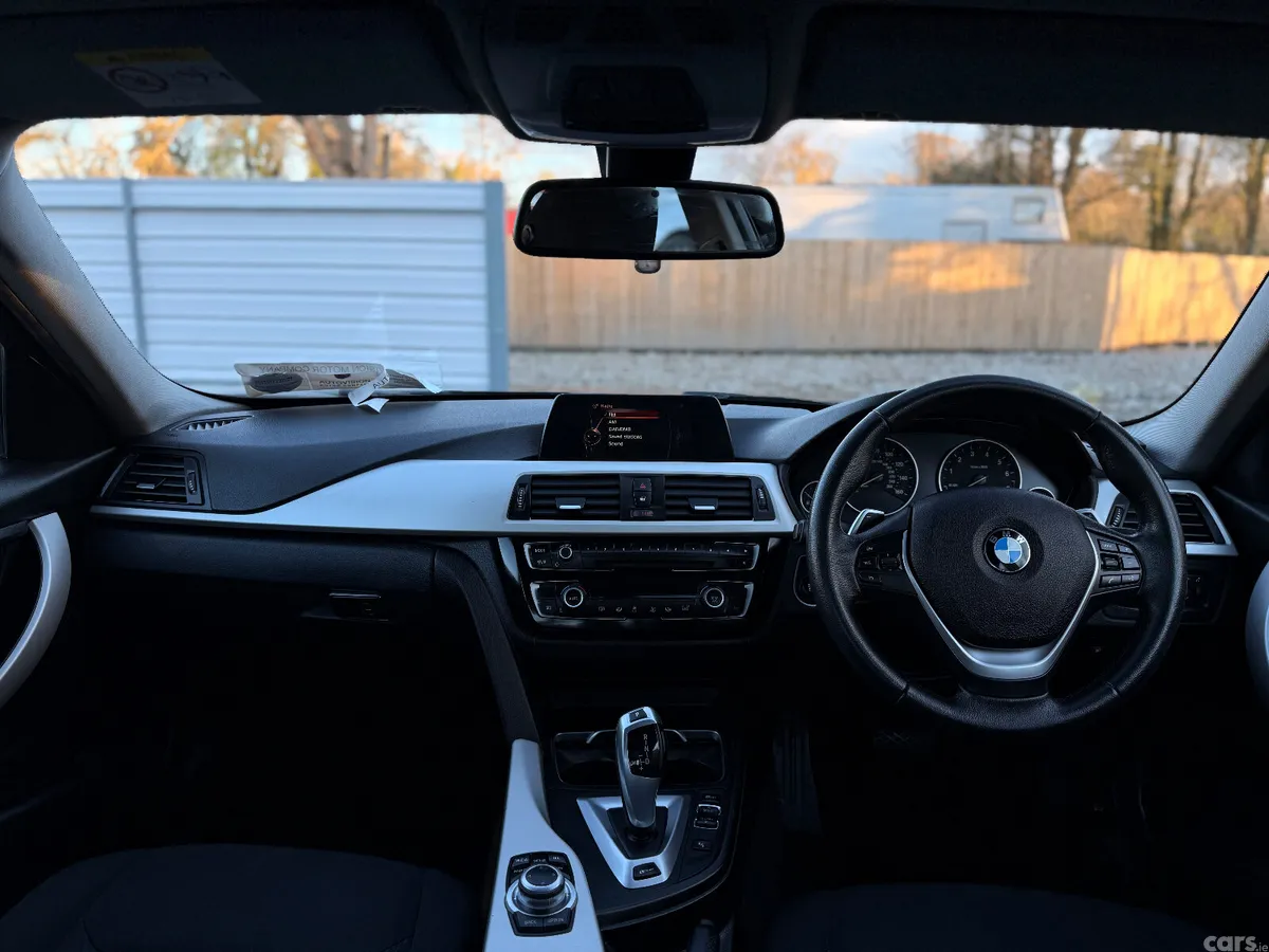 BMW 3-Series Saloon, Petrol Plug-in Hybrid, 2017, Blue