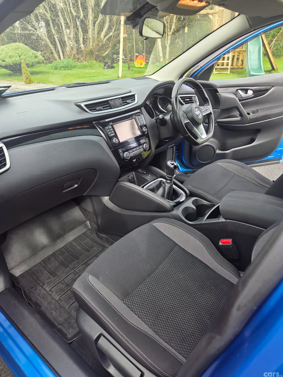 Nissan Qashqai MPV, Diesel, 2019, Blue