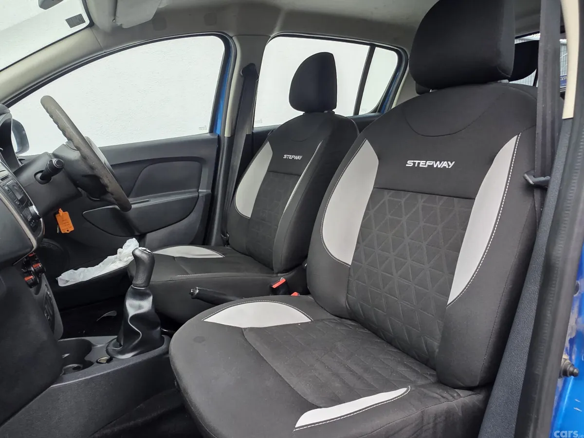 Dacia Sandero Stepway Hatchback, Diesel, 2015, Blue