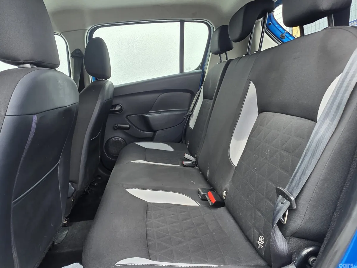 Dacia Sandero Stepway Hatchback, Diesel, 2015, Blue