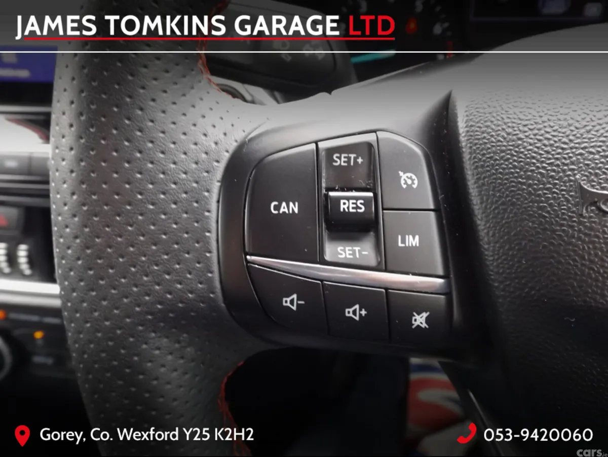 Ford Fiesta Hatchback, Petrol, 2020, Red