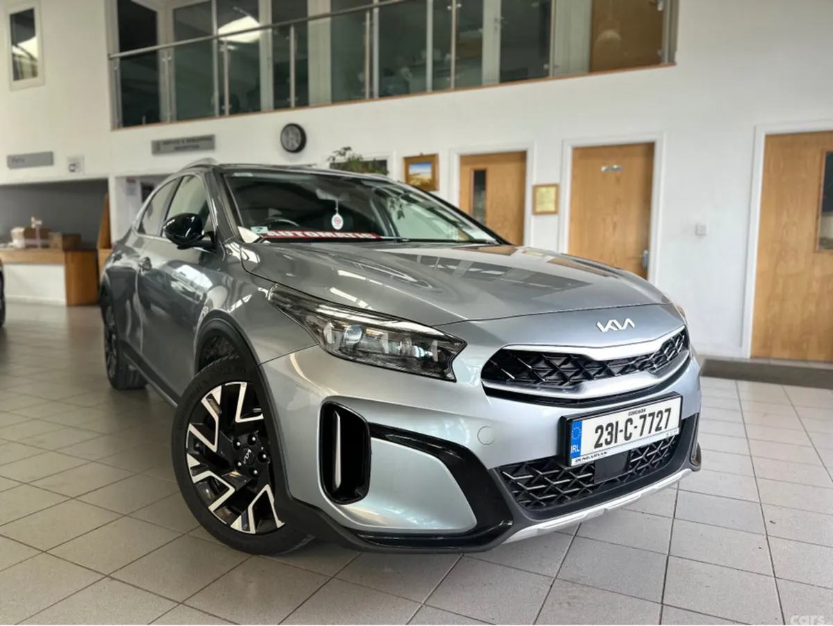 Kia XCeed Hatchback, Petrol Plug-in Hybrid, 2023, Grey