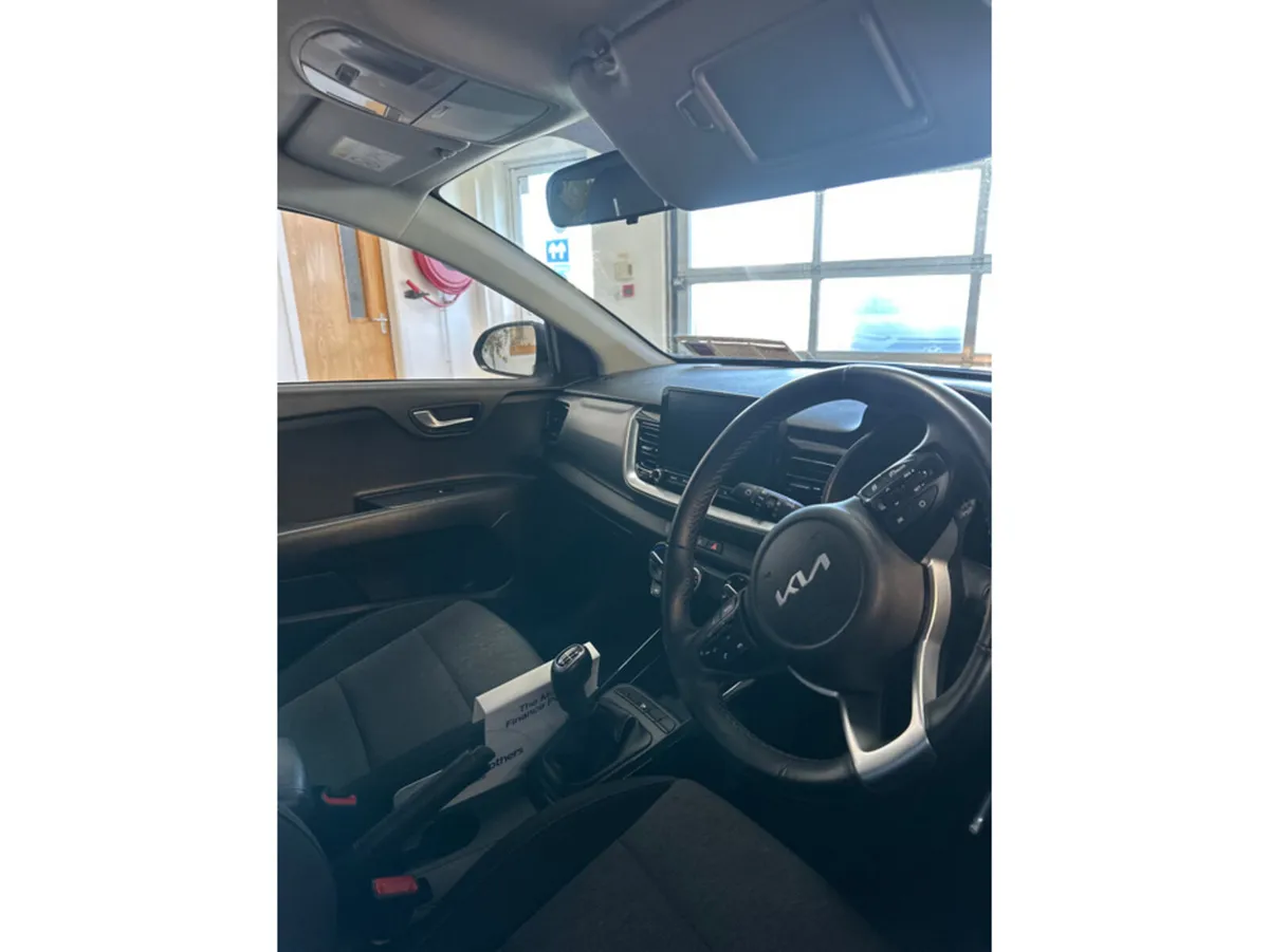 Kia Stonic SUV, Petrol, 2024, Blue
