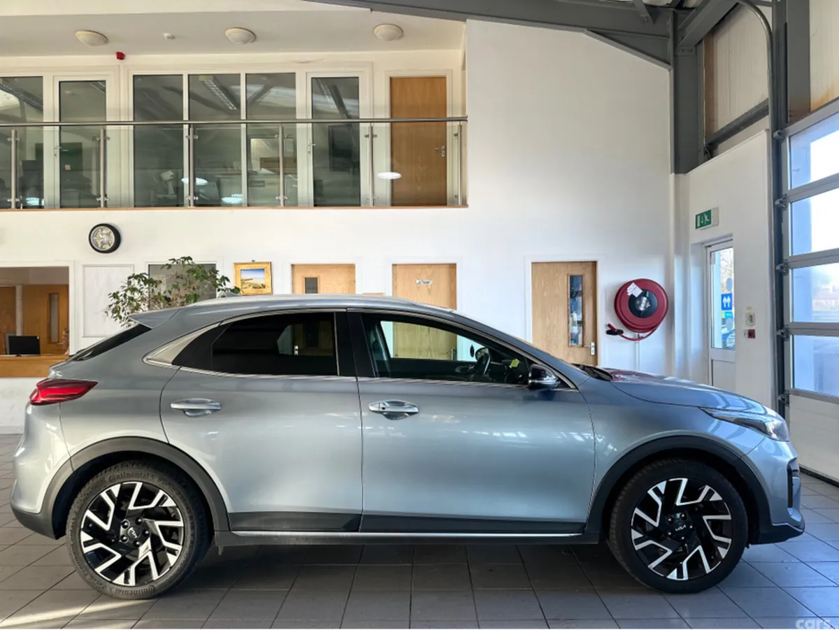 Kia XCeed Hatchback, Petrol Plug-in Hybrid, 2023, Grey