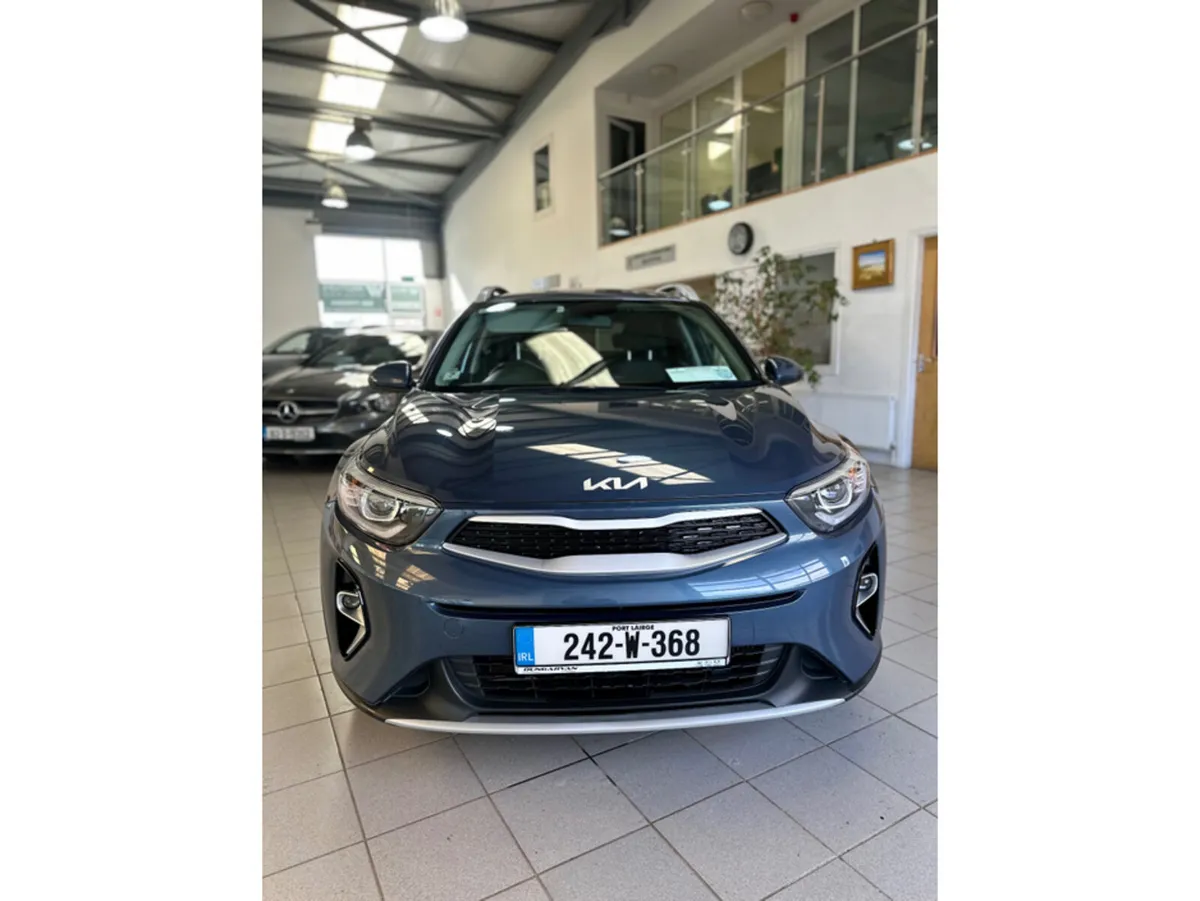 Kia Stonic SUV, Petrol, 2024, Blue