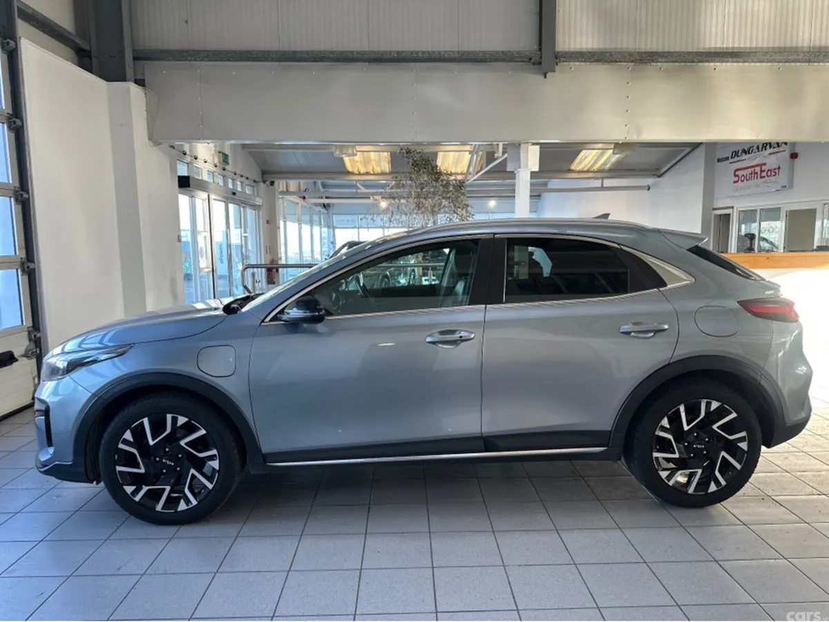 Kia XCeed Hatchback, Petrol Plug-in Hybrid, 2023, Grey