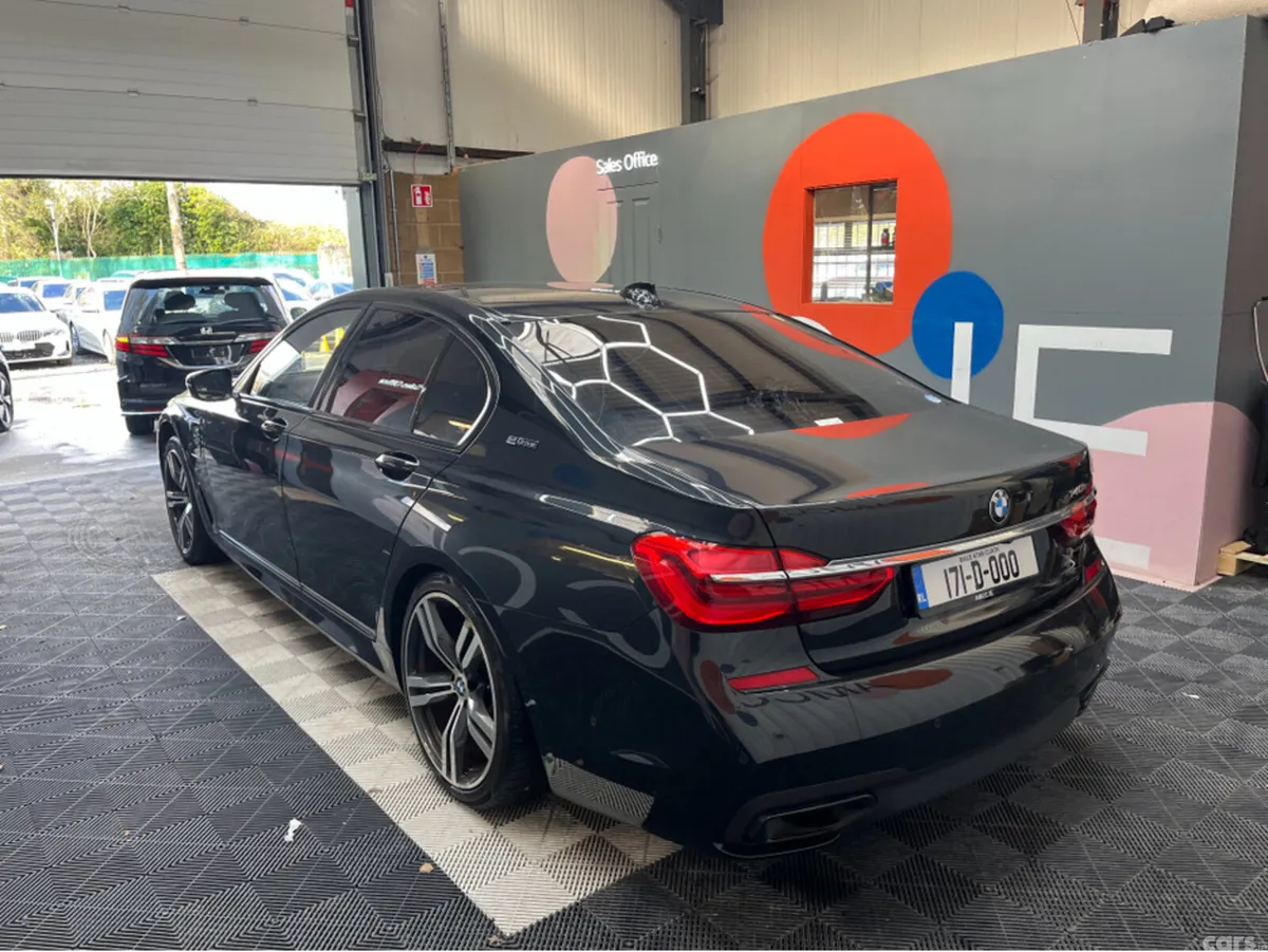 BMW 7-Series Saloon, Petrol Plug-in Hybrid, 2017, Black