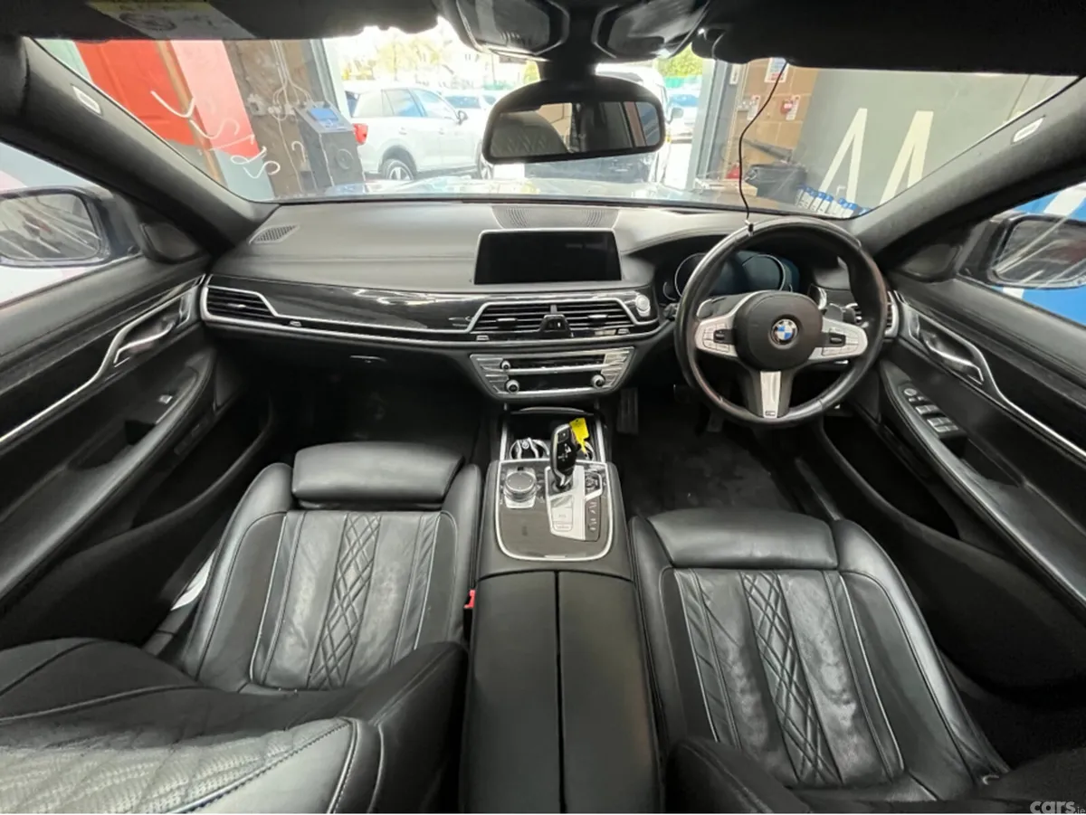 BMW 7-Series Saloon, Petrol Plug-in Hybrid, 2017, Black