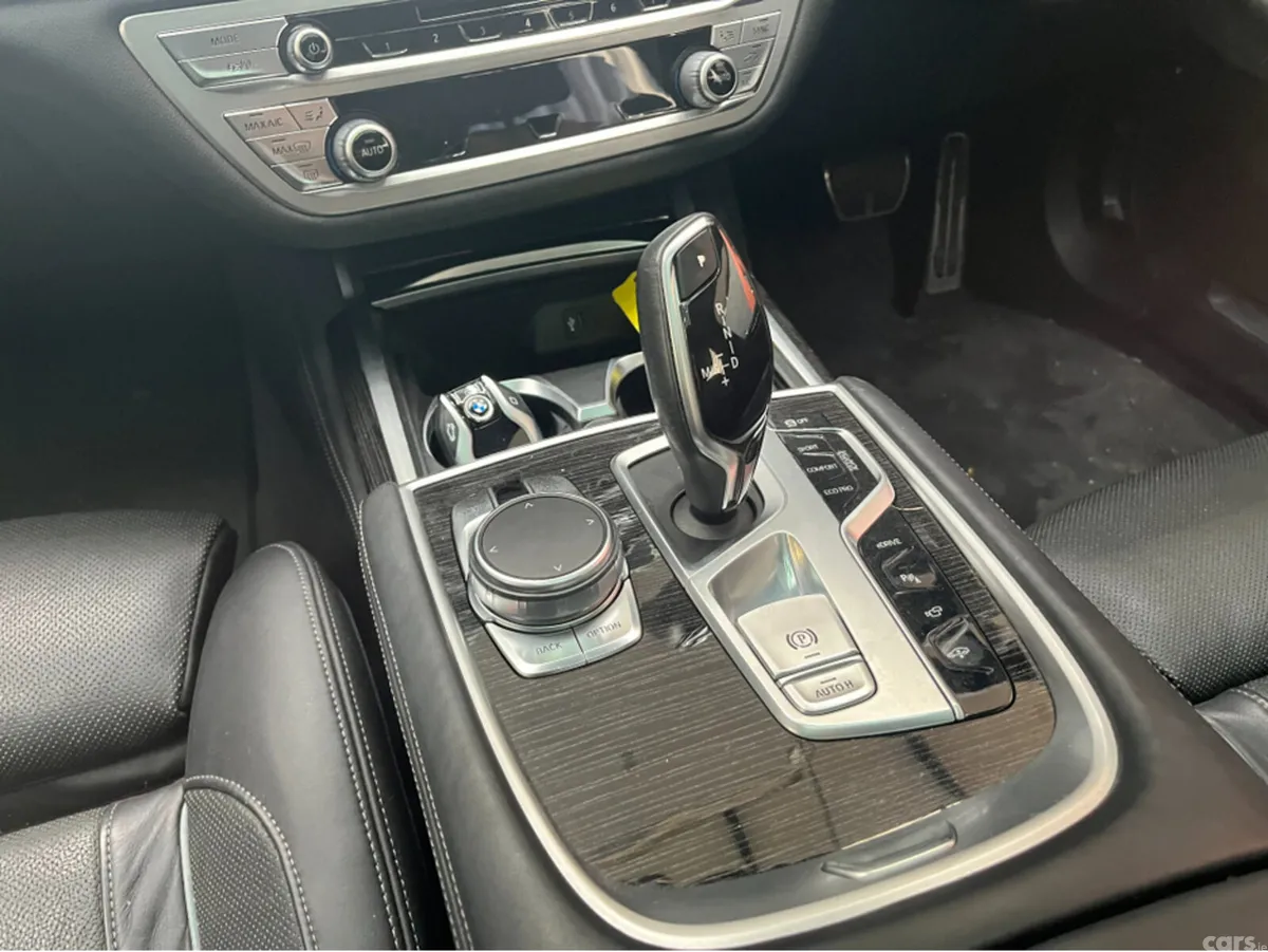 BMW 7-Series Saloon, Petrol Plug-in Hybrid, 2017, Black