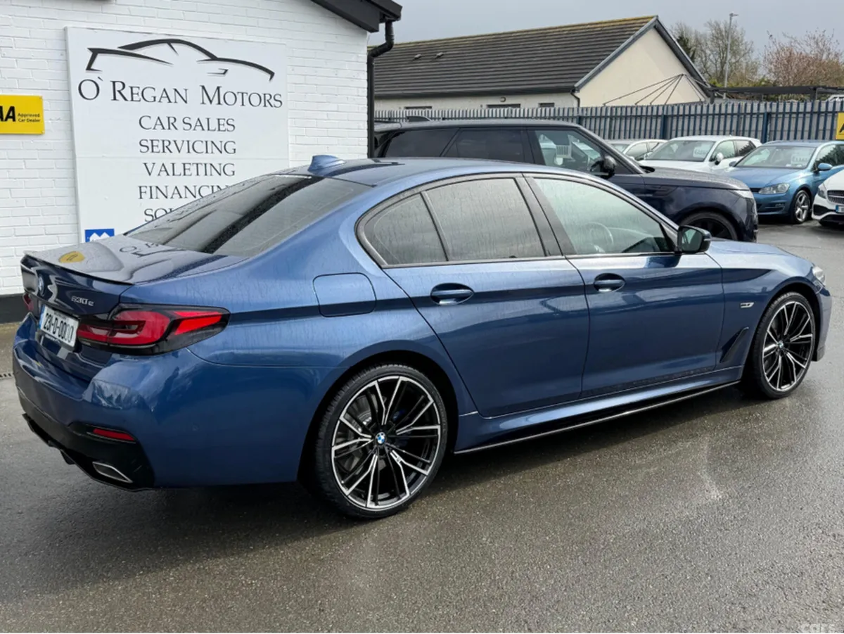 BMW 5-Series Saloon, Petrol Plug-in Hybrid, 2023, Blue