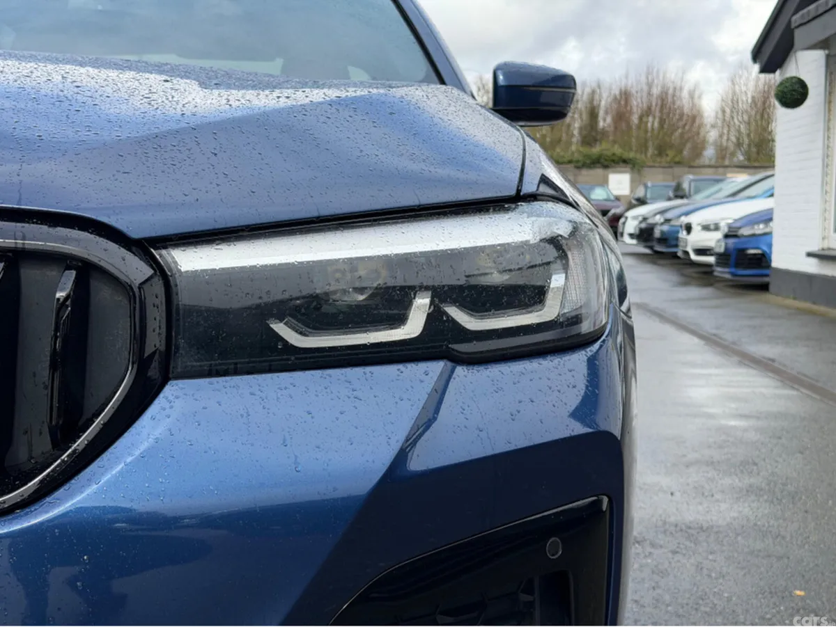 BMW 5-Series Saloon, Petrol Plug-in Hybrid, 2023, Blue