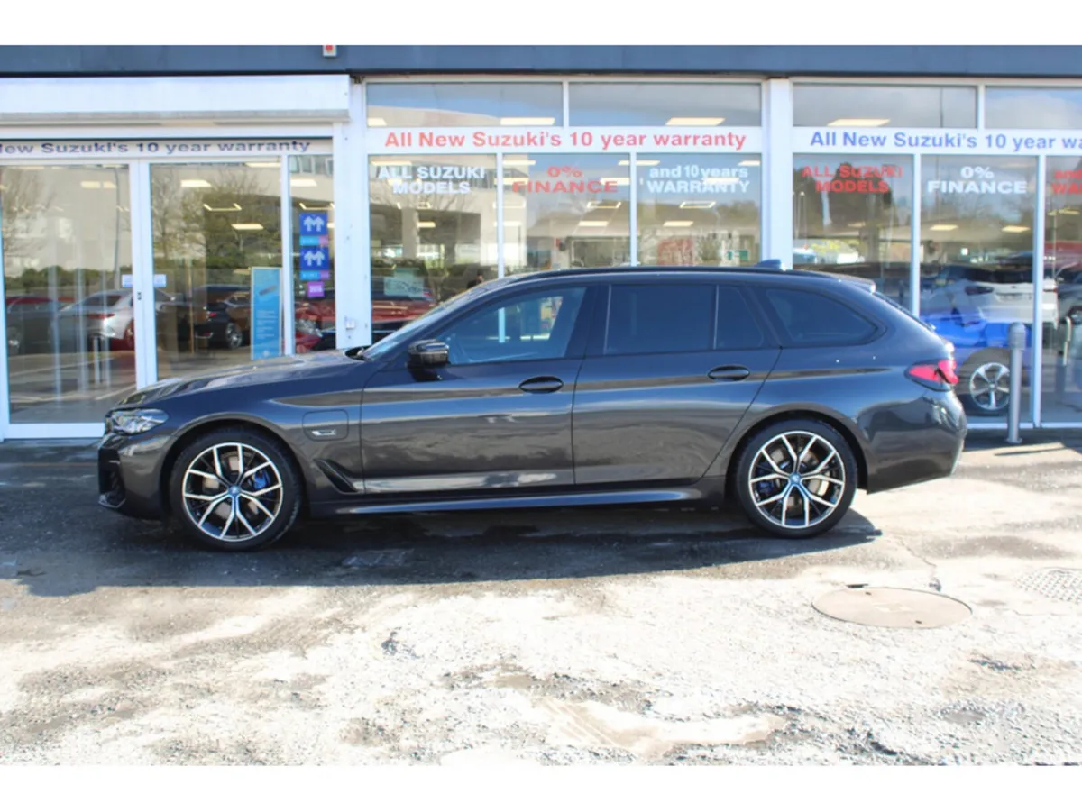 BMW 5-Series Estate, Petrol Plug-in Hybrid, 2024, Grey