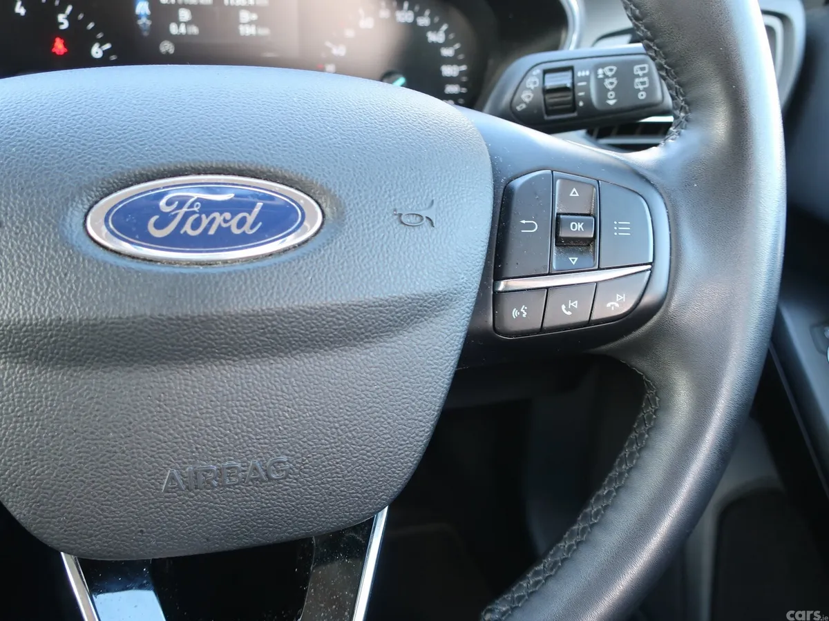 Ford Focus Hatchback, Petrol, 2024, Red