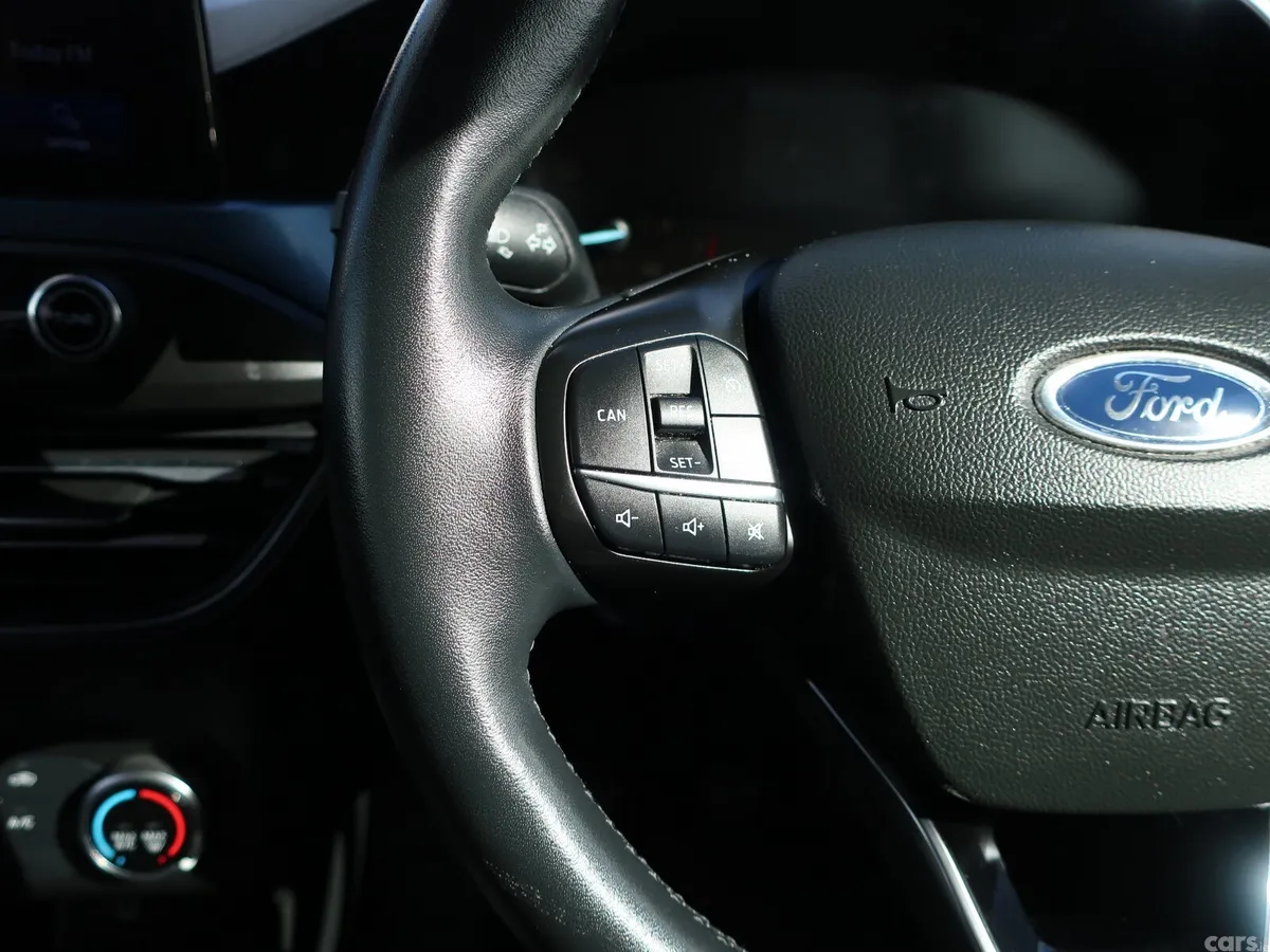 Ford Focus Hatchback, Petrol Hybrid, 2021, Blue