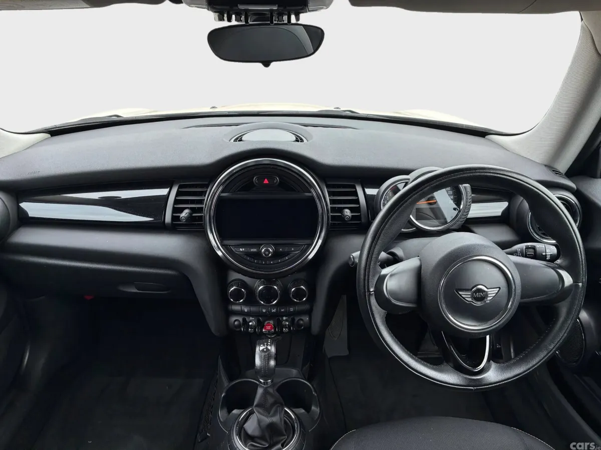 Mini Cooper Hatchback, Petrol, 2016, White