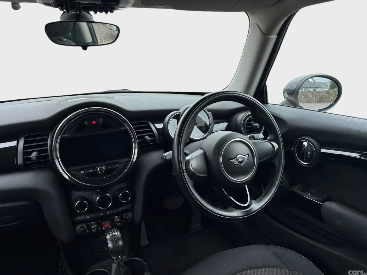 Mini Cooper Hatchback, Petrol, 2016, White