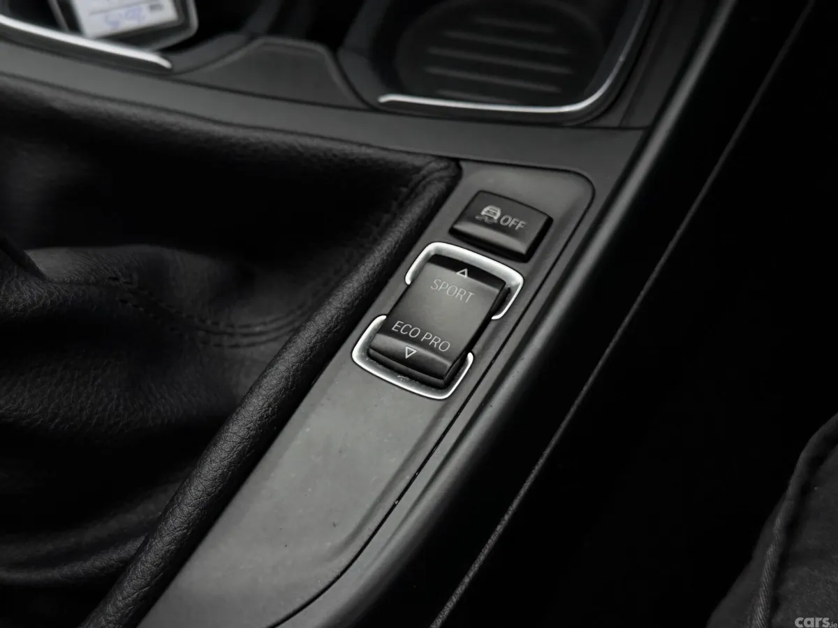 BMW 1-Series Hatchback, Diesel, 2015, Blue