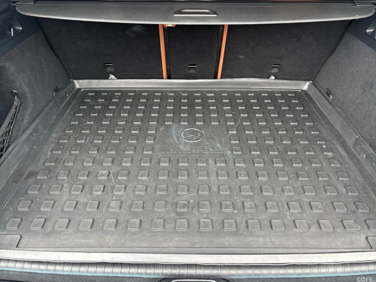 Mercedes-Benz GLC Estate, Diesel Plug-in Hybrid, 2022, Blue