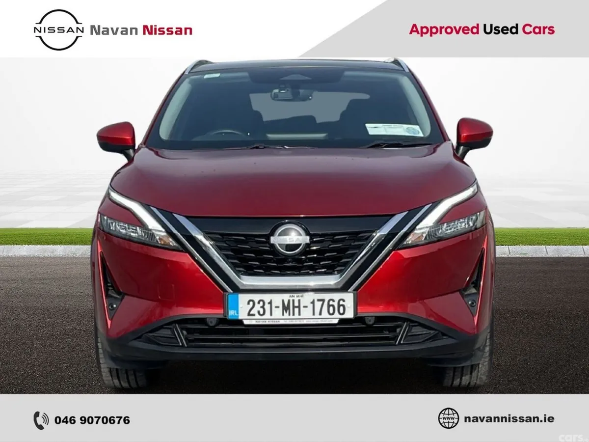 Nissan Qashqai MPV, Petrol Hybrid, 2023, Red