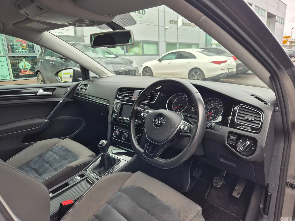 Volkswagen Golf Hatchback, Petrol, 2014, Grey