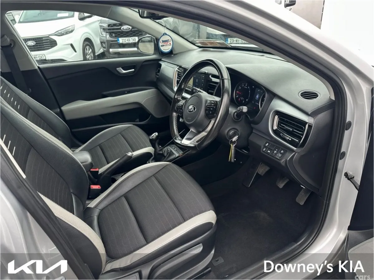 Kia Stonic Hatchback, Petrol, 2021, Grey