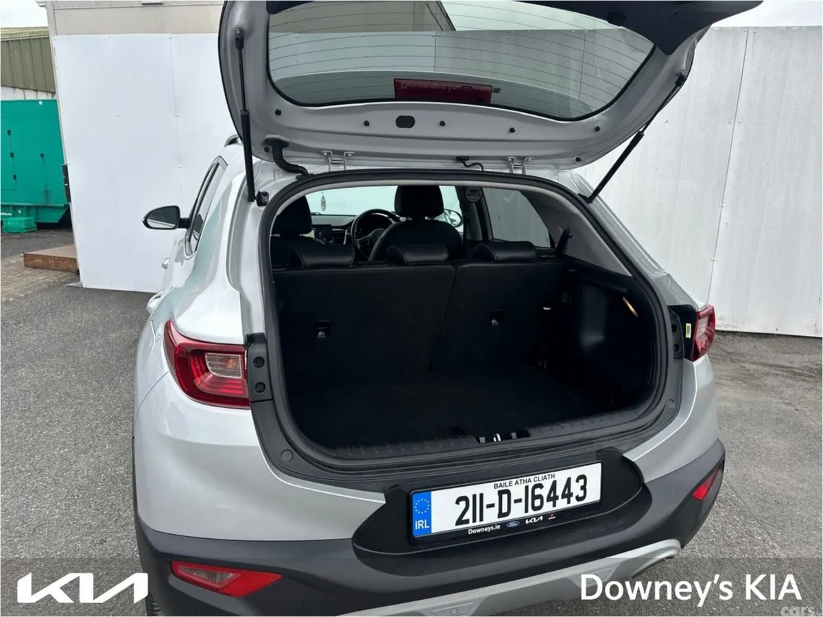 Kia Stonic Hatchback, Petrol, 2021, Grey