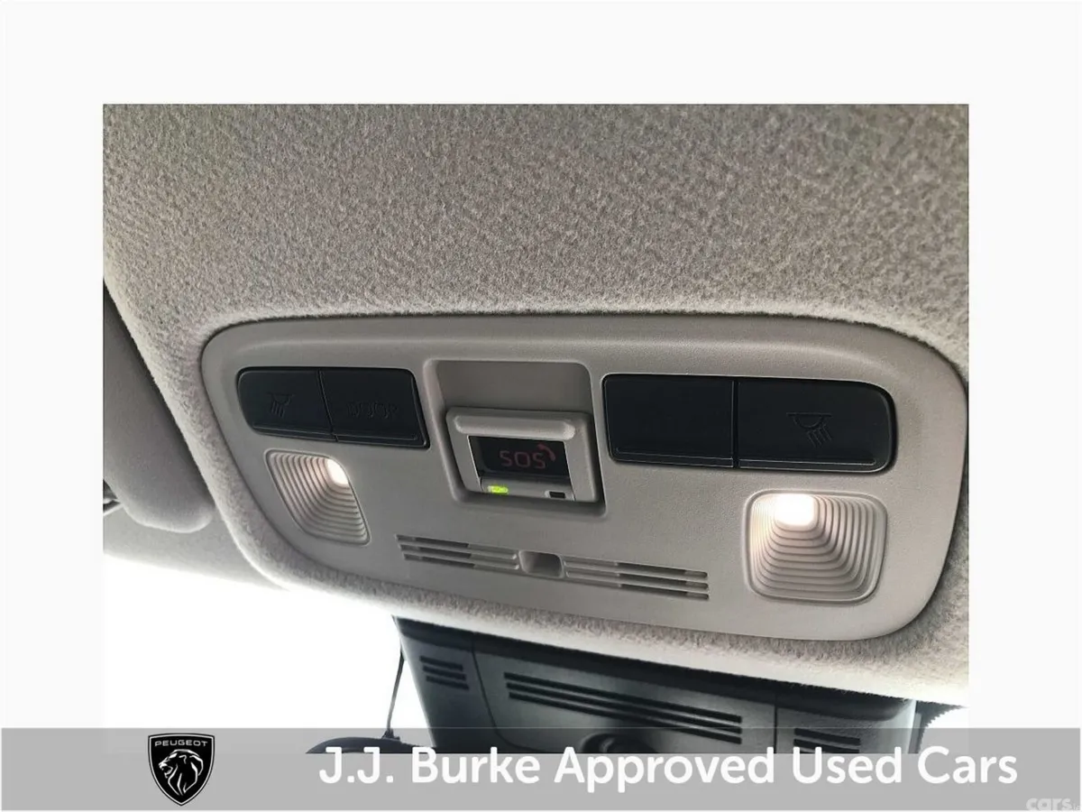 Toyota Yaris Hatchback, Petrol Hybrid, 2024, White