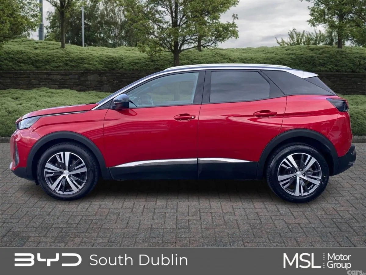 Peugeot 3008 MPV, Diesel, 2023, Red