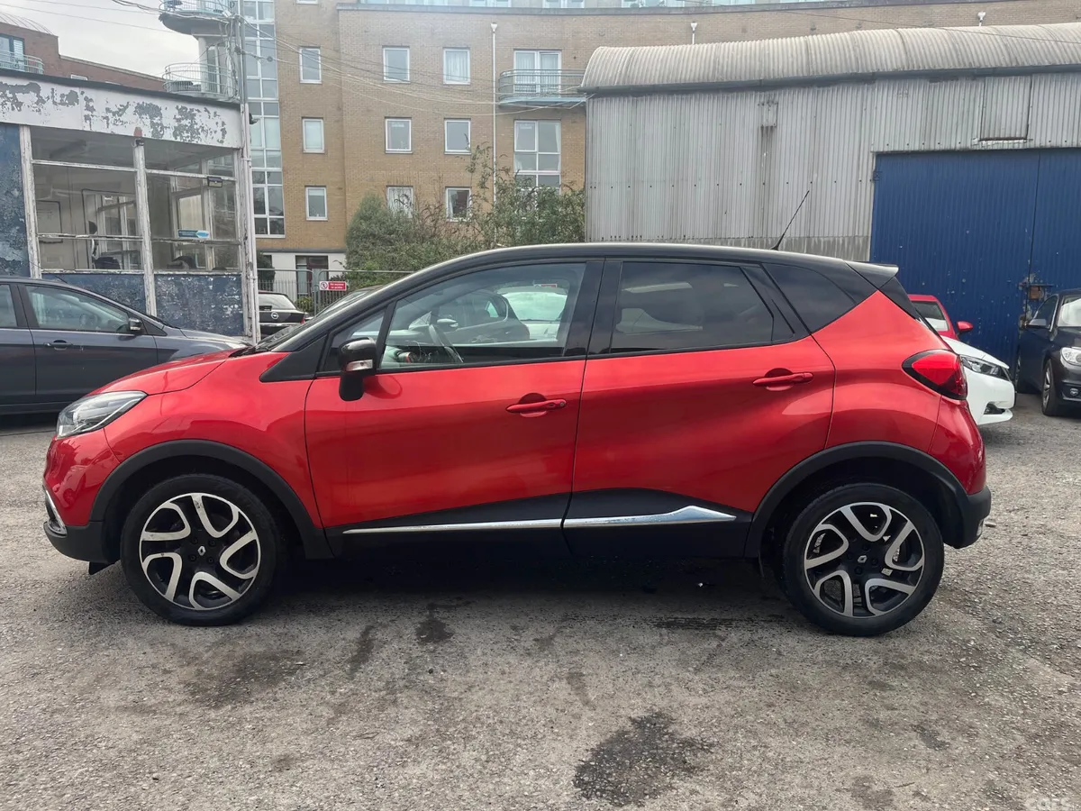 Renault Captur Hatchback, Diesel, 2017, Red