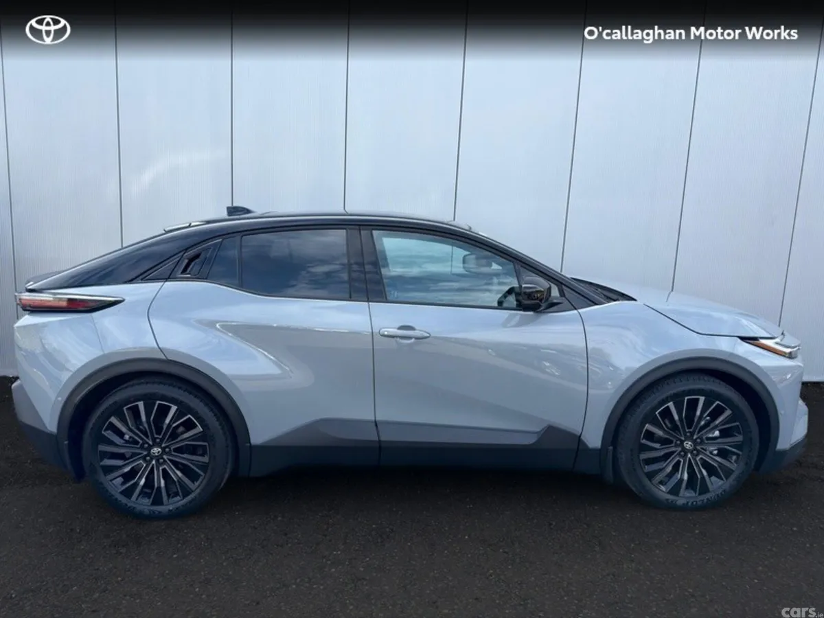 Toyota C-HR Estate, Electric, 2026, Grey