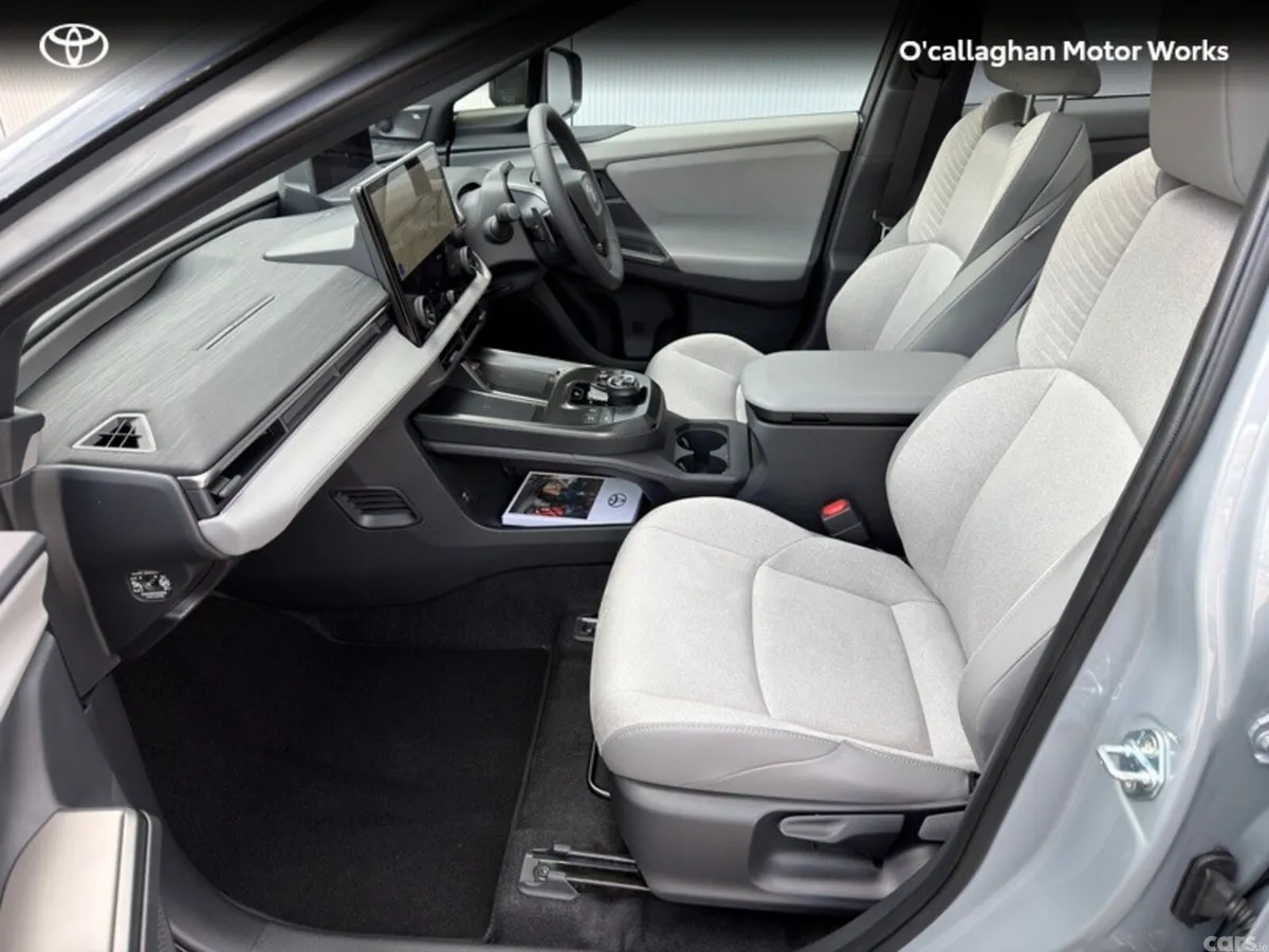 Toyota C-HR Estate, Electric, 2026, Grey
