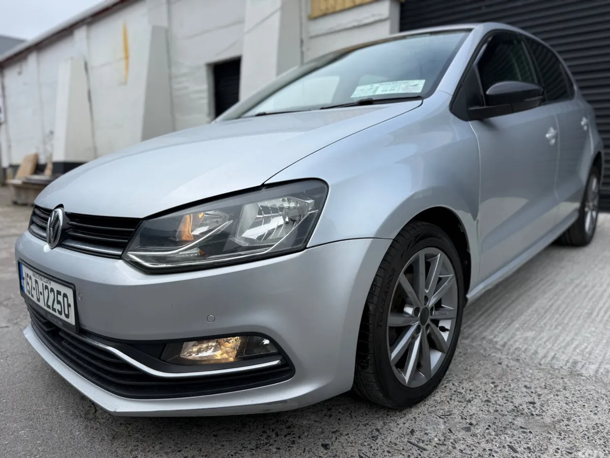 Volkswagen Polo Hatchback, Petrol, 2015, Silver