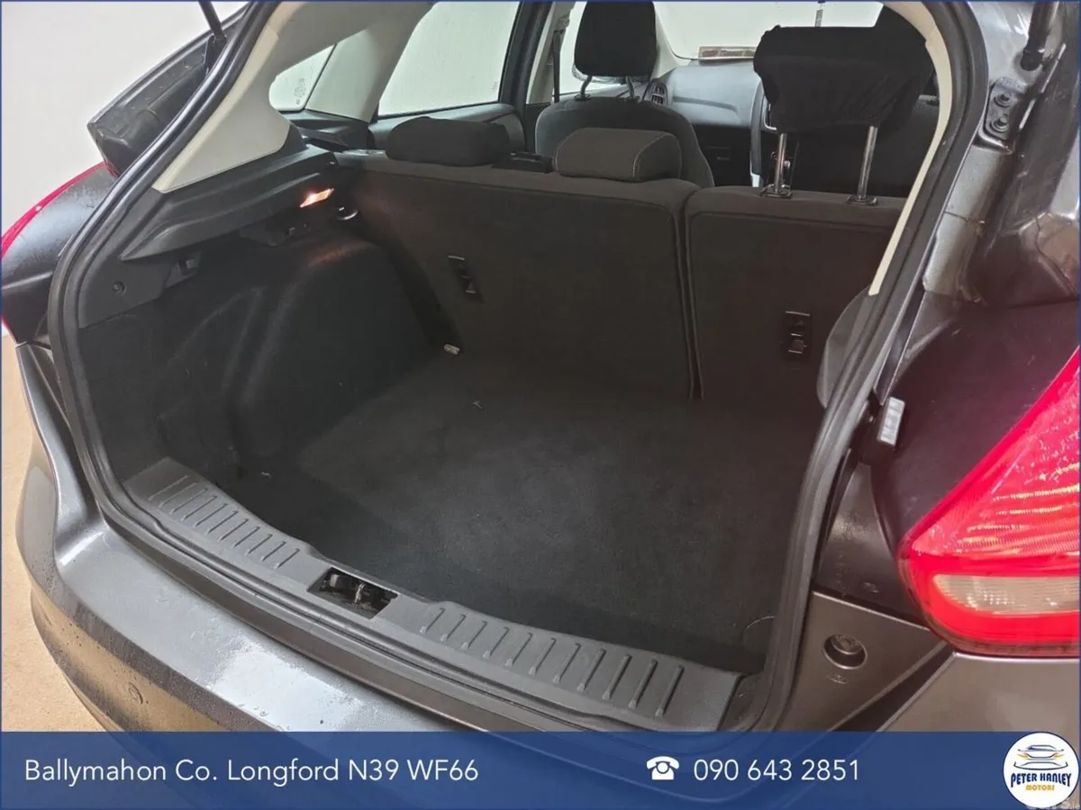 Ford Focus Hatchback, Diesel, 2016, Grey