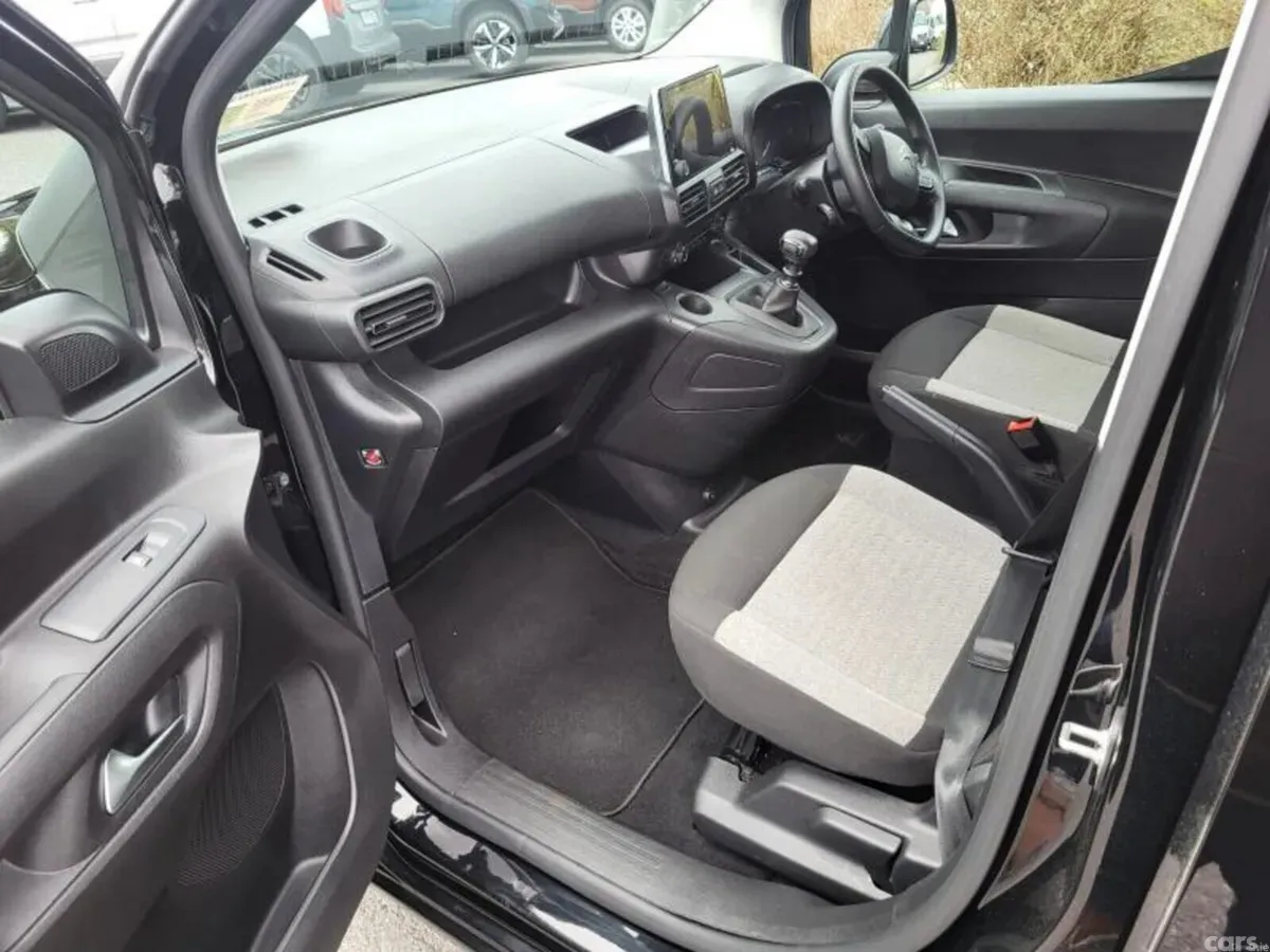 Citroen Berlingo MPV, Diesel, 2023, Black