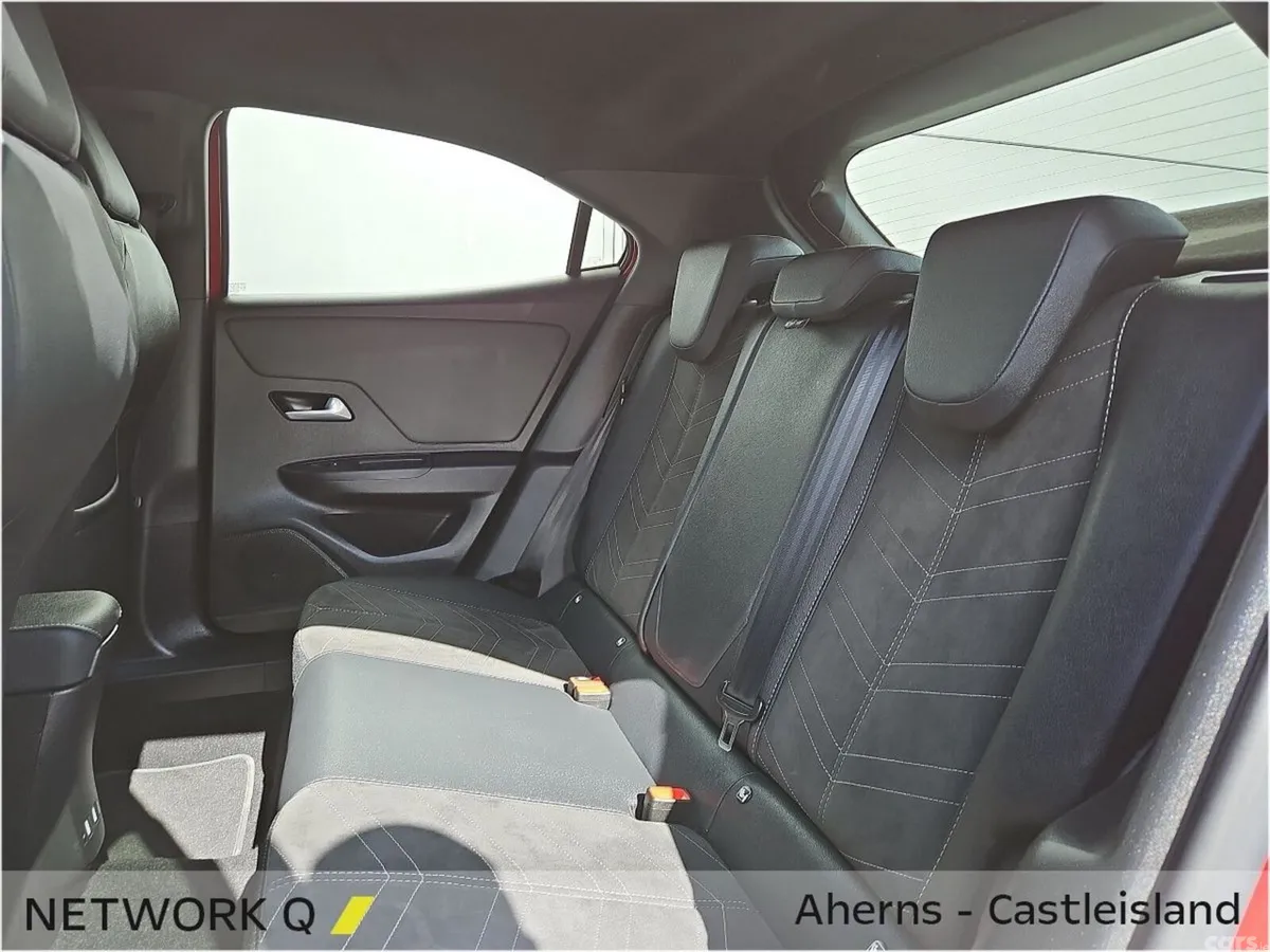 Opel Mokka SUV, Petrol, 2024, Red