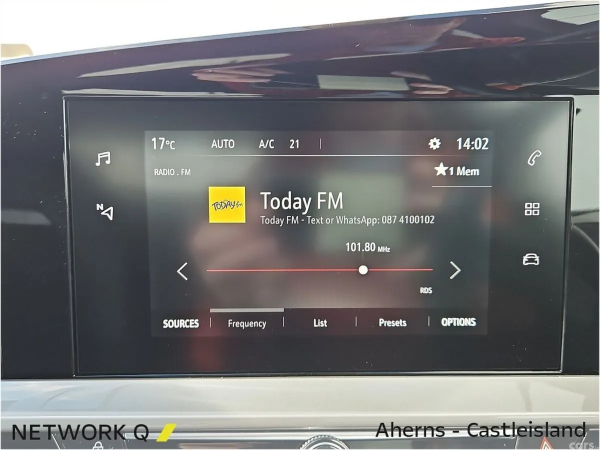 Opel Mokka SUV, Petrol, 2024, Red