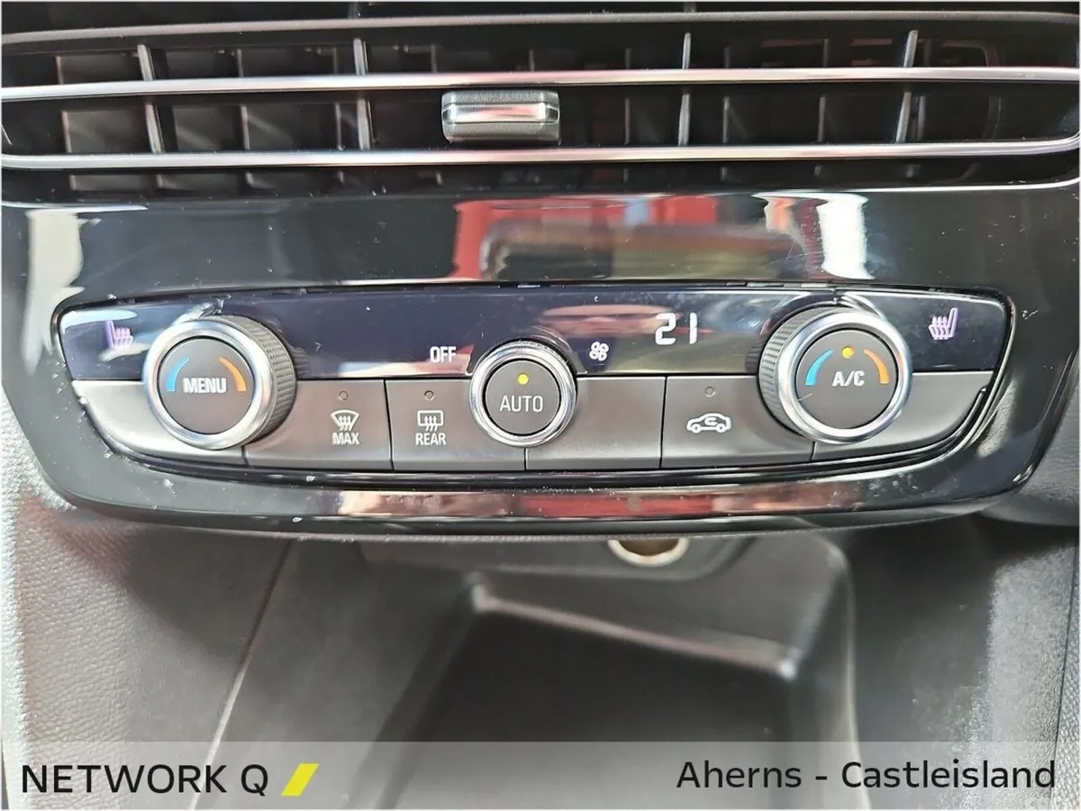 Opel Mokka SUV, Petrol, 2024, Red