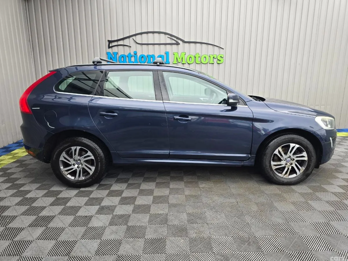 Volvo XC60 SUV, Diesel, 2014, Blue