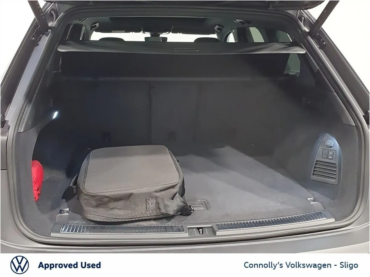 Volkswagen Touareg SUV, Petrol Plug-in Hybrid, 2026, Grey