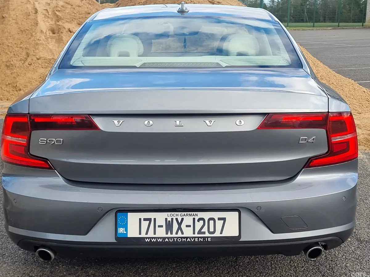 Volvo S90 Saloon, Diesel, 2017, Grey