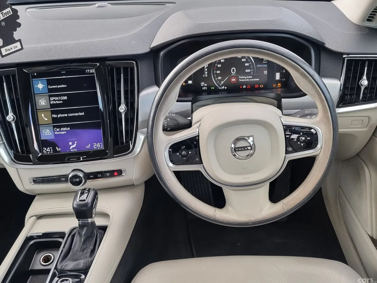 Volvo S90 Saloon, Diesel, 2017, Grey