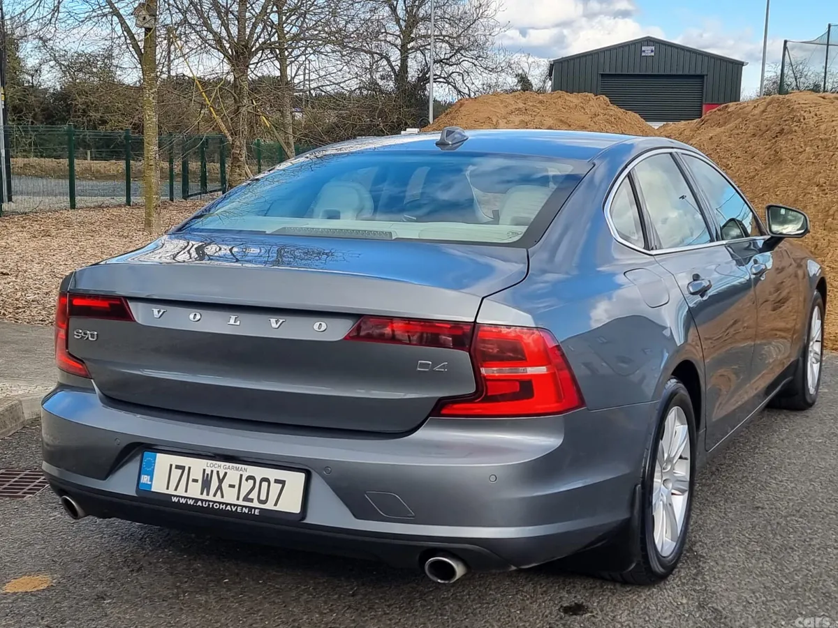 Volvo S90 Saloon, Diesel, 2017, Grey