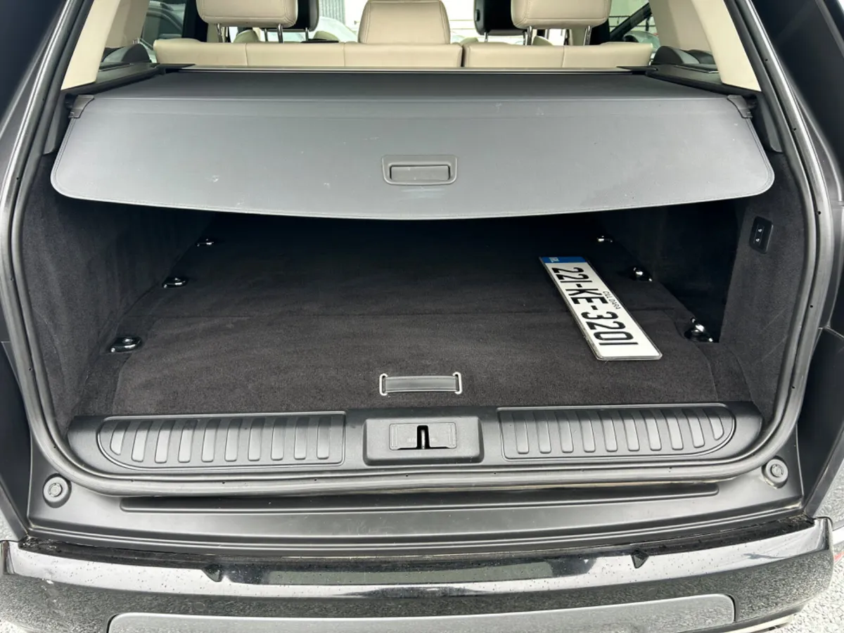 Land Rover Range Rover SUV, Petrol Plug-in Hybrid, 2022, Grey
